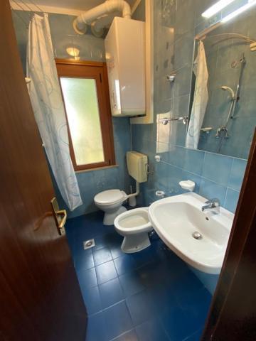 Cond Giardino Apartment Линяно Сабиадоро Екстериор снимка